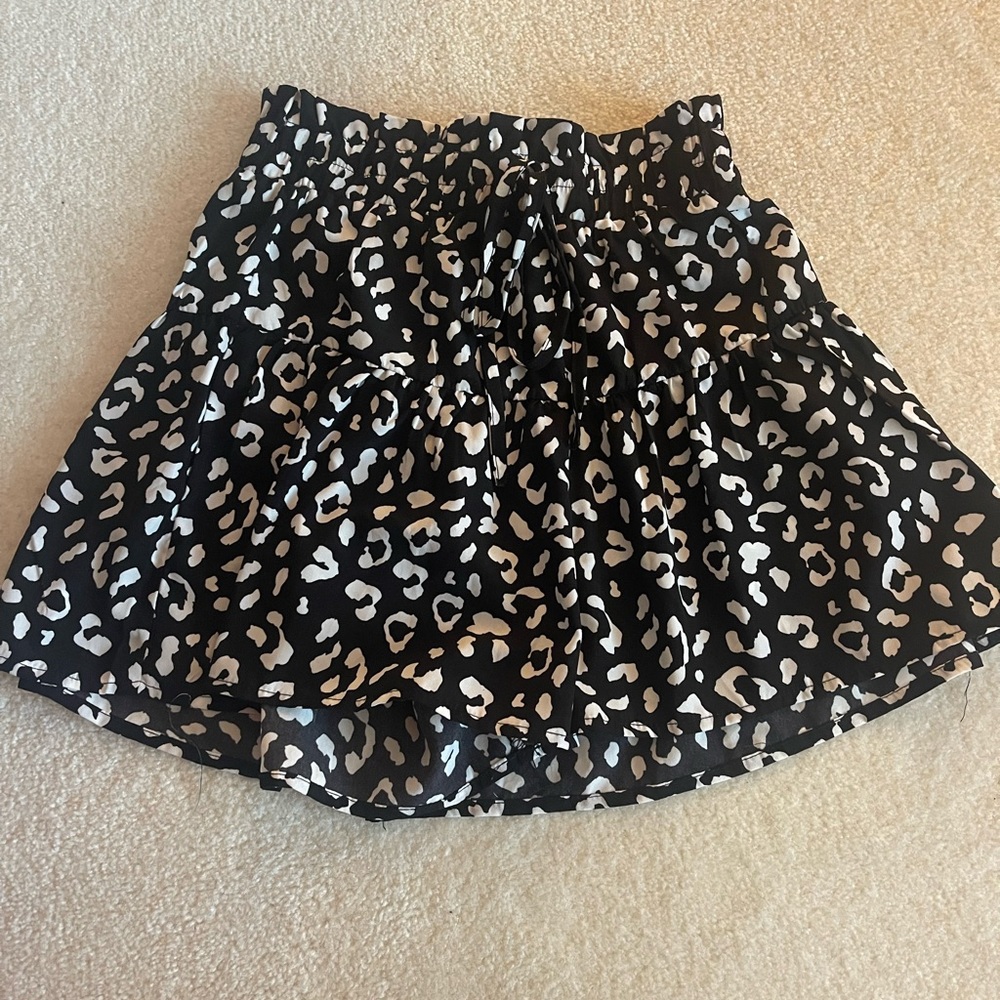 black and white leopard print skort